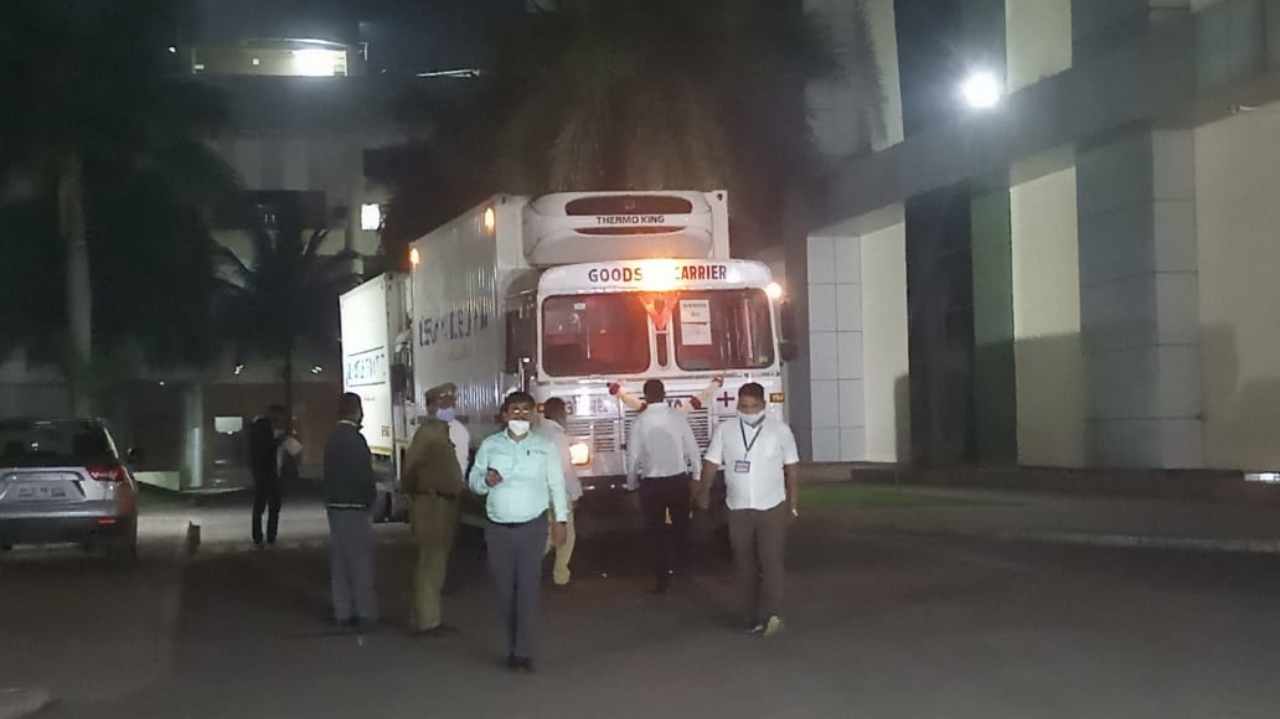 India will start off by vaccinating around three crore of its front-line workers. This includes health workers, safai karmacharis, the Army and disaster management volunteers. Around 100 people may be vaccinated at each centre on January 16.