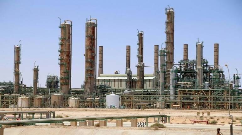 Libya oil output makes high-stake but fragile return