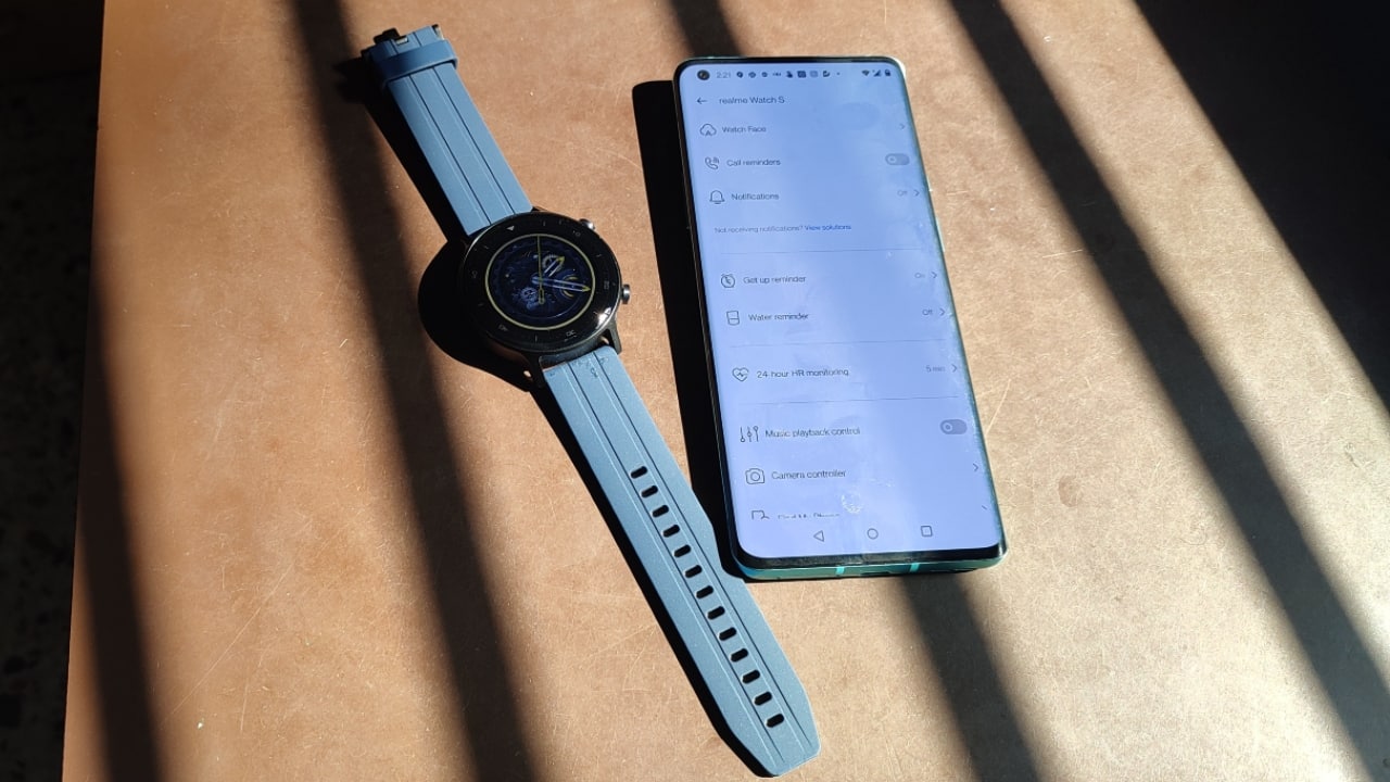 Realme Watch S Pro: Want to try out a smartwatch together but aren't sure if you should splurge just yet? Pick up the Realme Watch S Pro, at 10K, it won't put a huge hole in your pocket and you can still see what the fuss about smartwatches is about.