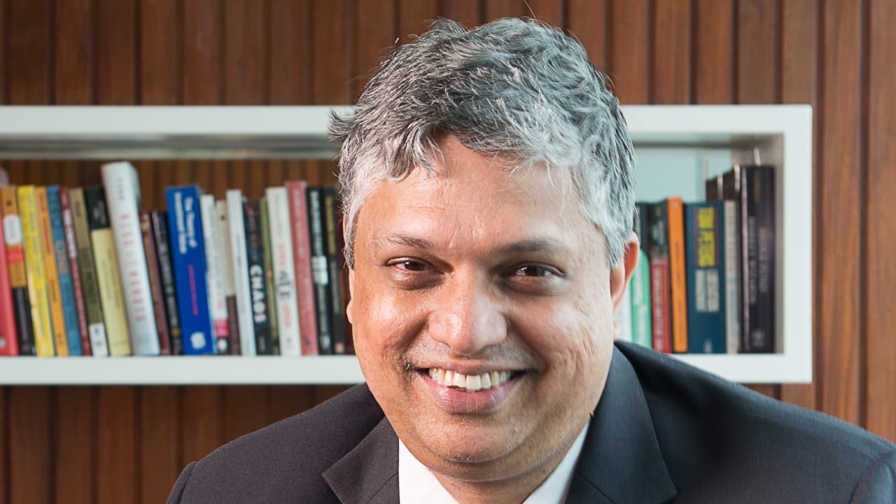 S Naren, ICICI Pru AMC: “If investors have products where they can allocate money between equity and debt, they are likely to have a much better environment.”