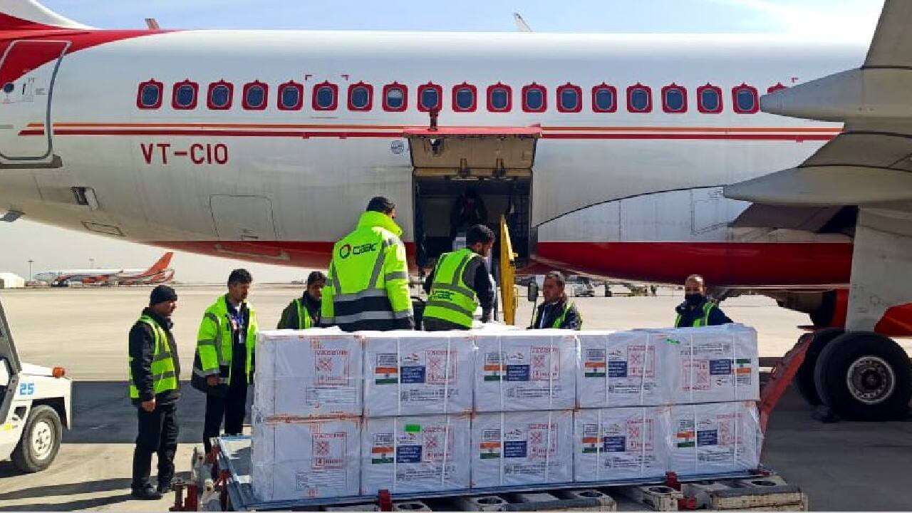 Afghanistan | India has exported 5,00,000 doses of AstraZeneca’s coronavirus vaccine to Afghanistan on February 7, becoming the first country to provide coronavirus vaccine to the country. The vaccines were produced by the Serum Institute of India, which is producing AstraZeneca and Oxford University vaccines for mid-and-low income countries. Afghanistan has so far witnessed more than 55,000 positive COVID-19 cases. (Image: Twitter @DrSJaishankar)