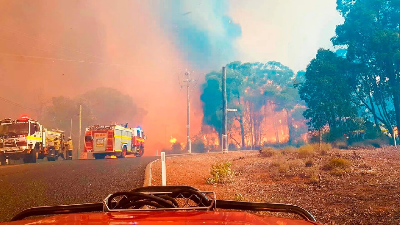 Australia Wildfire Out Of Control Bushfire Destroys More Than 70 Homes