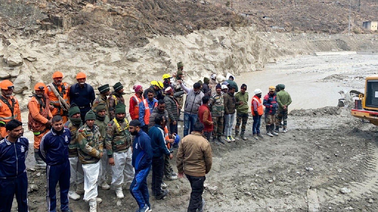One of the major rescue efforts is focused on a tunnel at a hydroelectric power plant where more than three dozen workers have been out of contact since the flood. Rescuers used excavators and shovels to clear sludge from the tunnel in an attempt to reach the workers as hopes for their survival faded. (Image: AP)