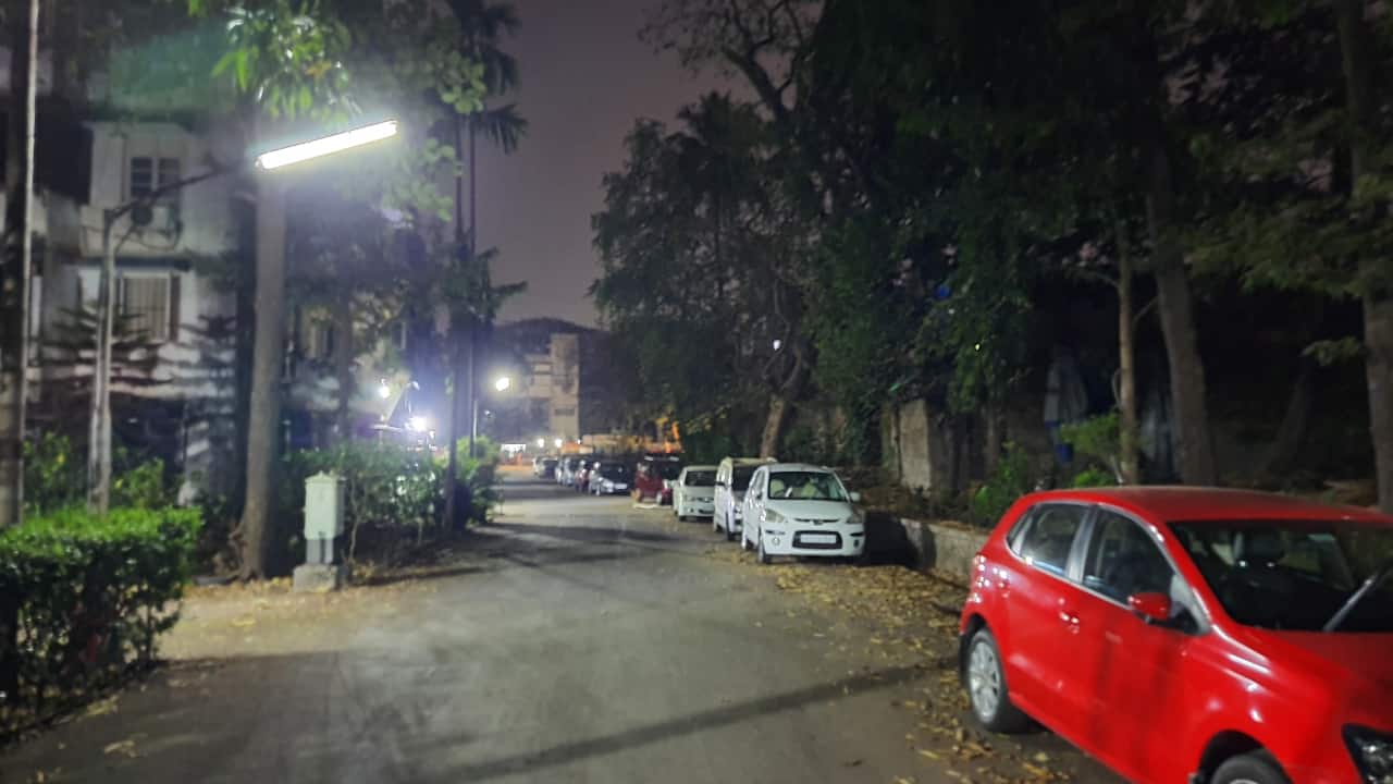 Here’s a glance at Night Mode on the main camera. 