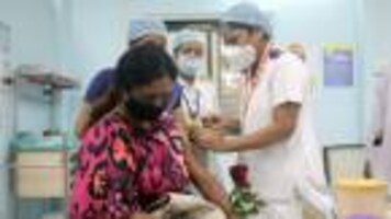 COVID-19 Vaccine: Vaccination suspended at civic, government centres in Mumbai today