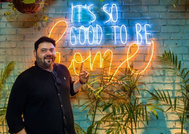 Riyaaz Amlani at Indiranagar SOCIAL