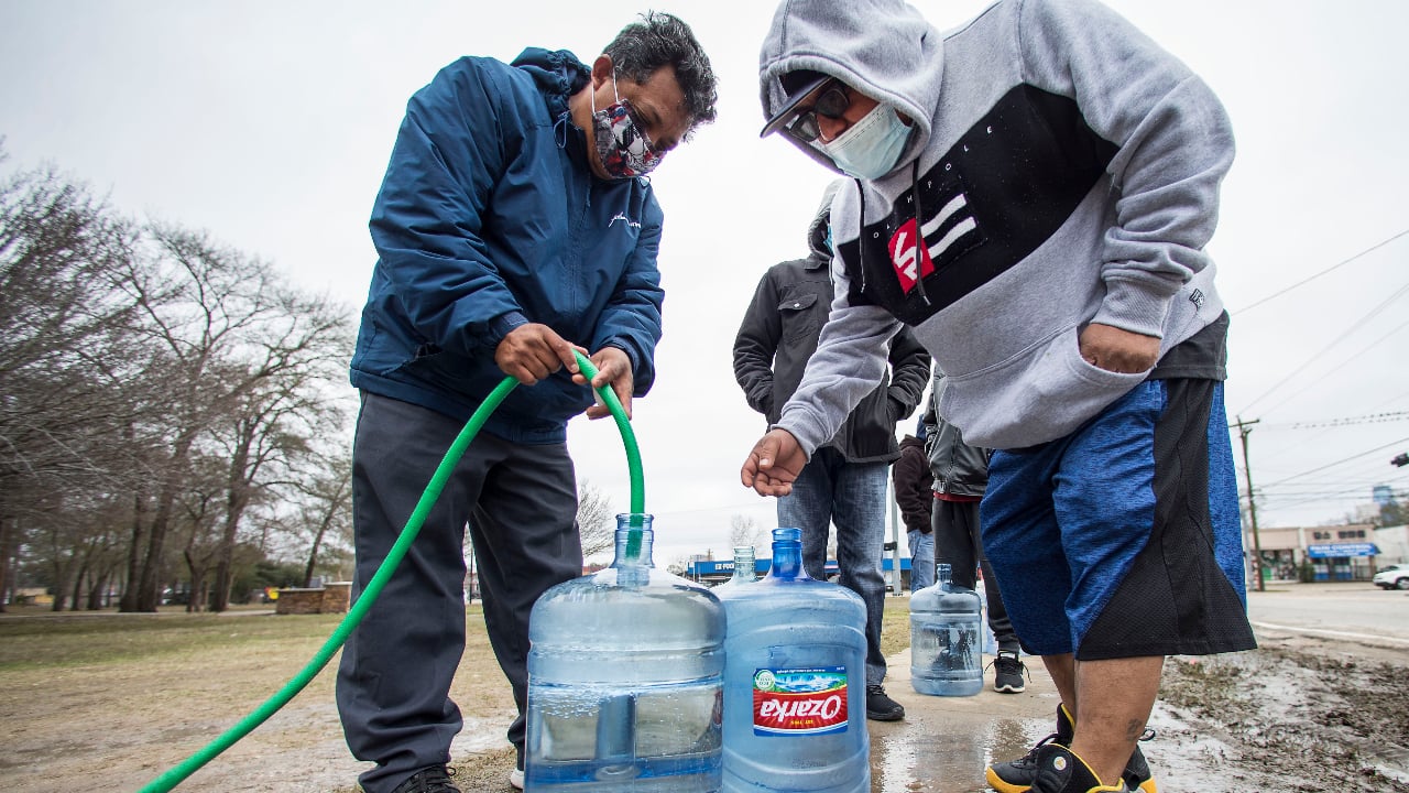 Texas Deep Freeze: Massive Power Outages, Drinking Water Shortages ...