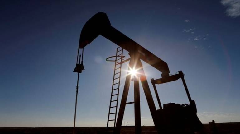Oil Falls But Sentiment Stays Strong On Demand Recovery Hopes