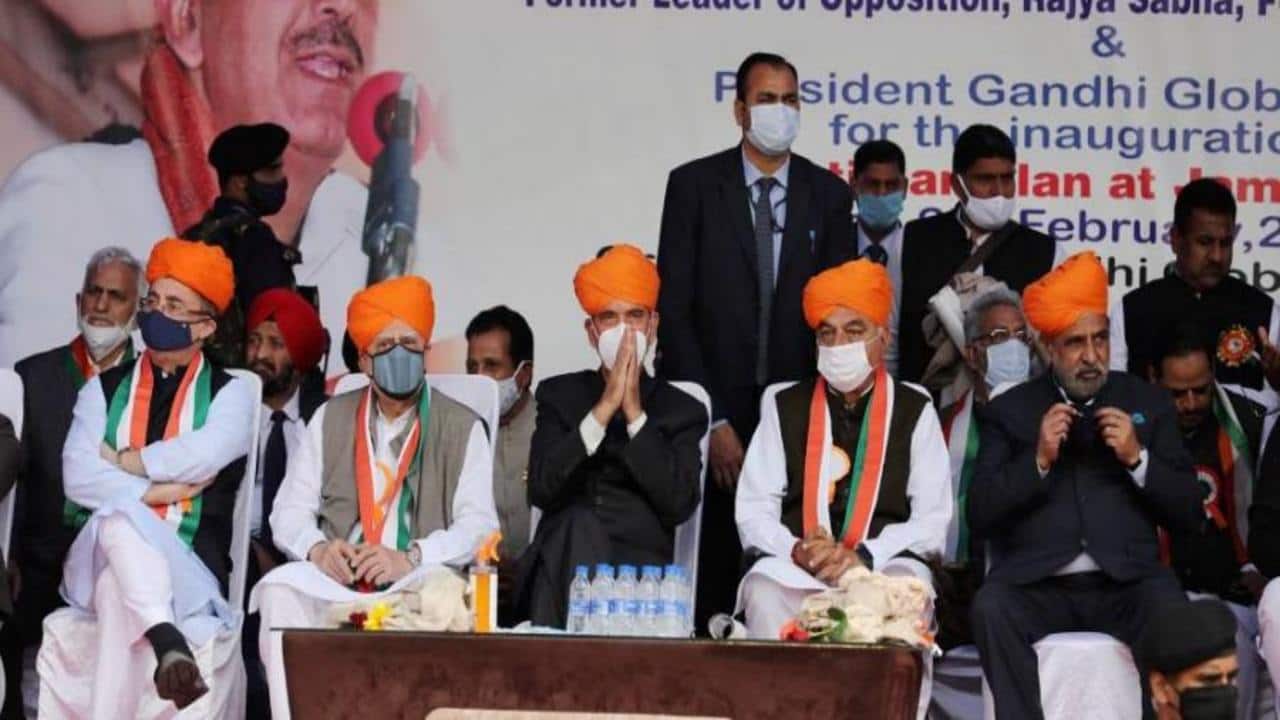 Senior Congress leaders Ghulam Nabi Azad (centre), Anand Sharma, Kapil Sibal, Bhupinder Singh Hooda and Manish Tewari during the 'Shanti Sammelan' event in Jammu, Jammu and Kashmir on February 27, 2021. (Image: PTI)
