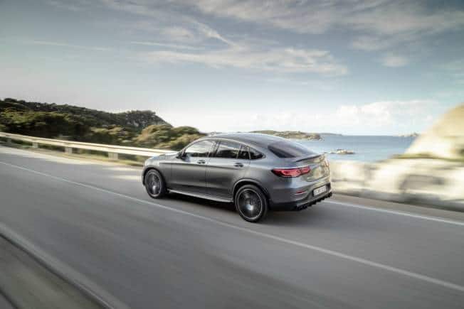 Die neuen Mercedes-AMG GLC 43 4MATIC ModelleThe new Mercedes-AMG GLC 43 4MATIC models: More agile and more distinctive: chocks away for the dynamic duo