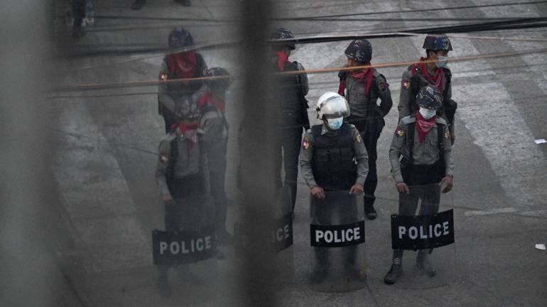 Police stand after they seized Sanchaung district in search of anti-coup demonstrators in Yangon, Myanmar, on March 8. (Image: Reuters/Stringer)