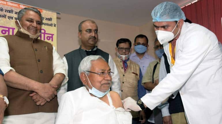 Bihar Chief Minister Nitish Kumar took the shot at the Indira Gandhi Institute of Medical Sciences (IGIMS) in Patna. (Image: Twitter/ @NitishKumar)