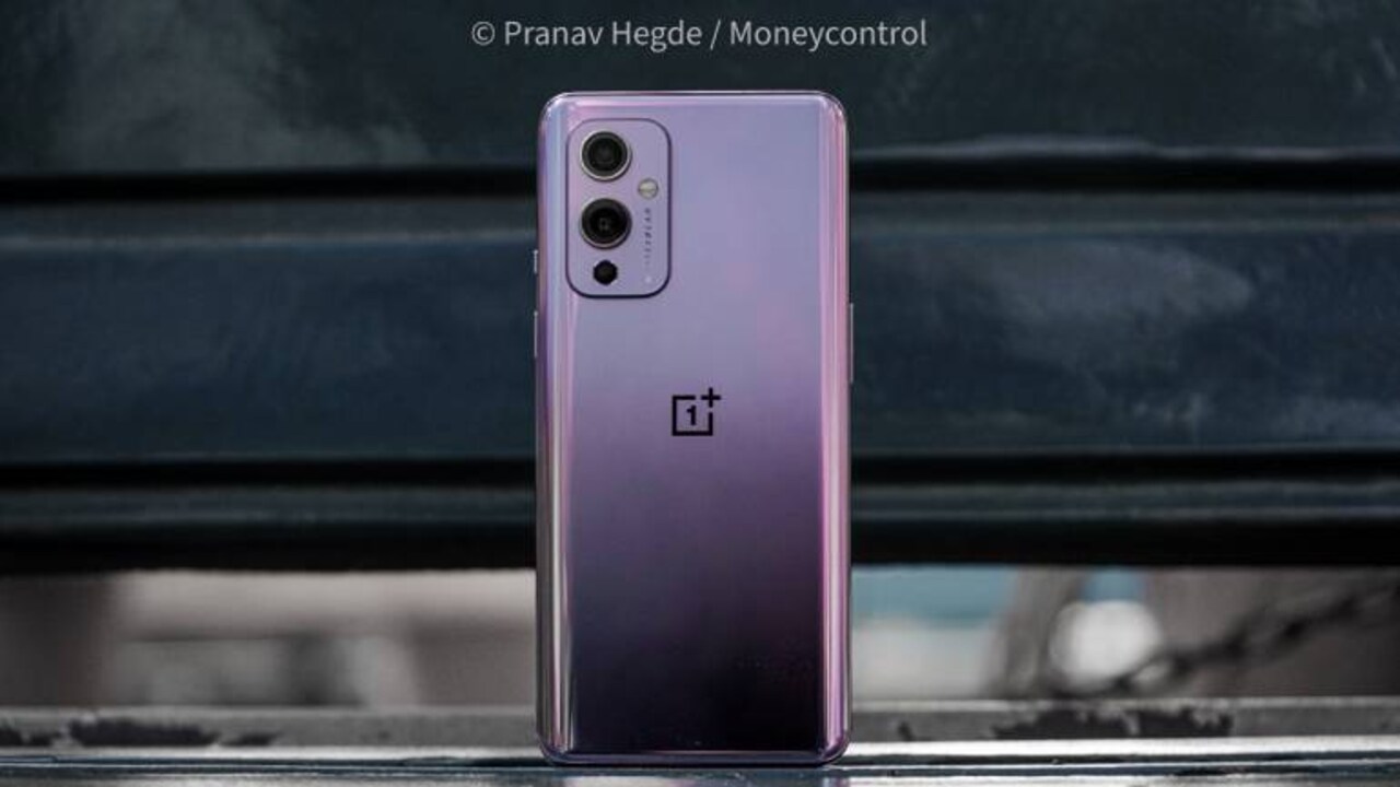 OnePlus 9 First Impressions And Hands-On Review | Moneycontrol News