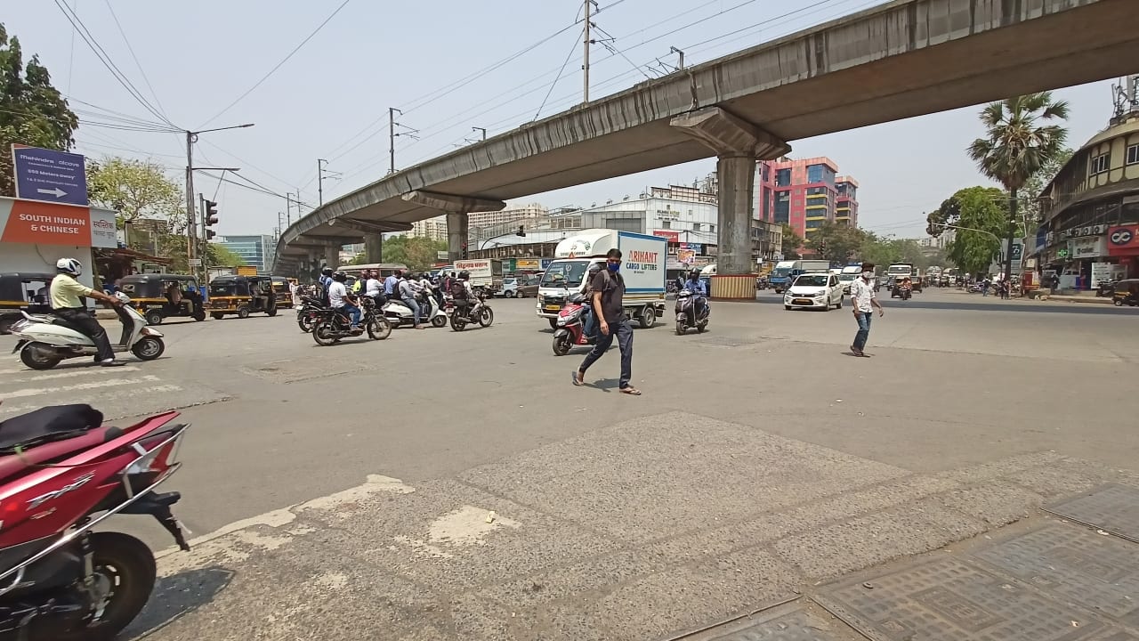 In outdoor light, the ultrawide camera was pretty good, although there tends to be a noticeable colour shift, especially when it gets darker. 