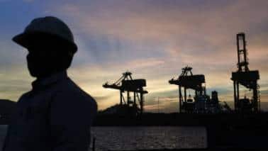 Shipping delay muddies the waters for world trade