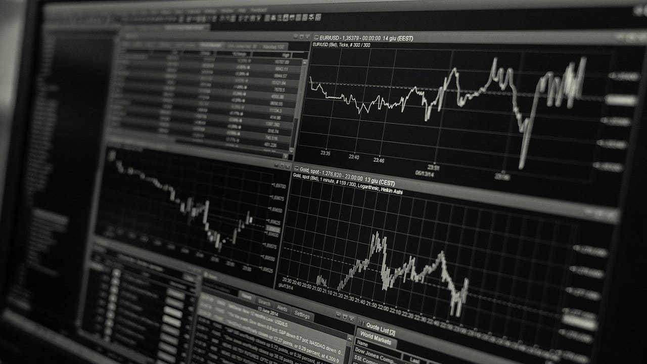 Hot Stocks | Can bet on Infosys, HDFC Life Insurance and Mindtree for short term Hot Stocks | Can bet on Infosys, HDFC Life Insurance and Mindtree for short term