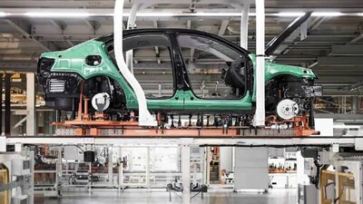 Manufacturing PMI: Production and new orders were affected in April, but exports provide cheer