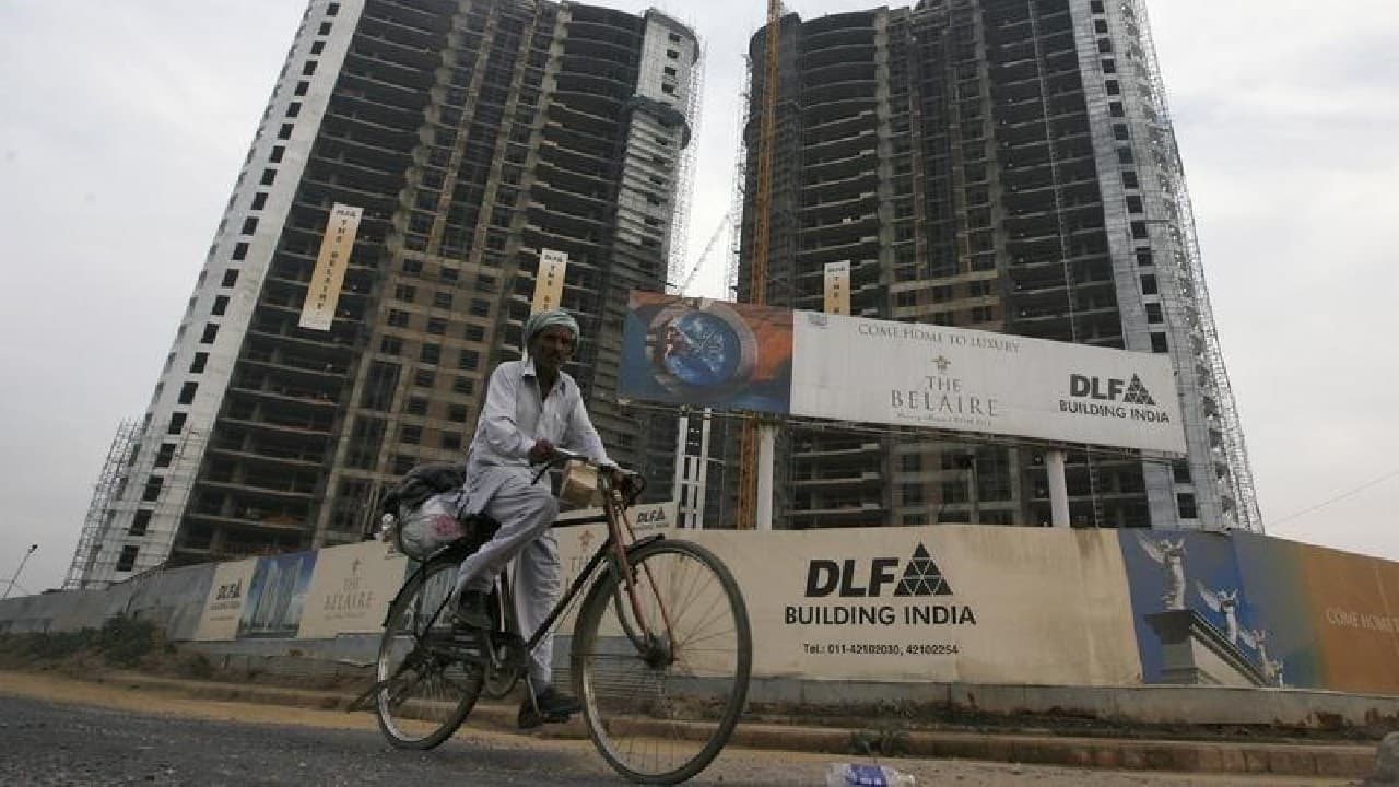 DLF: DLF Q1 profit jumps 36% YoY to Rs 470 crore with net sales bookings rising 101% YoY. The real estate developer reported a 36% year-on-year increase in profit at Rs 470 crore for the quarter ended June 2022. Consolidated revenue at Rs 1,516 crore grew by 22% YoY in the same period with net sales bookings rising 101% YoY to Rs 2,040 crore.