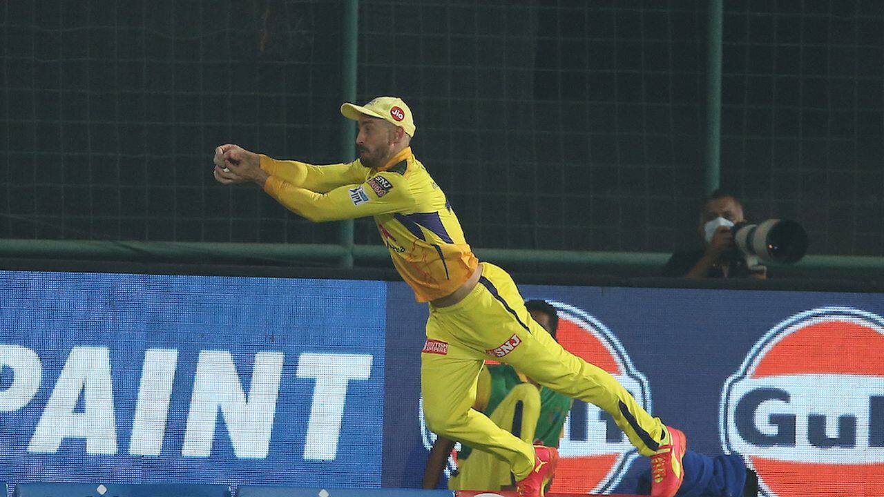 This brilliant catch by Fafa du Plessis helped CSK get rid of Manish Pandey. (Image: Twitter/IPL, BCCI)