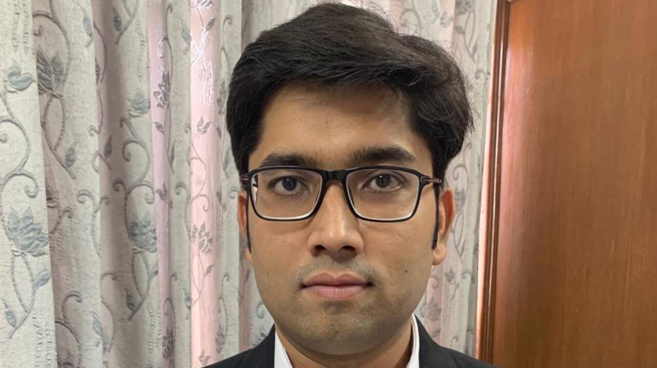 Lockdown could hit revenues of small & medium enterprises in upcoming quarters: Mohit Nigam of Hem Securities
