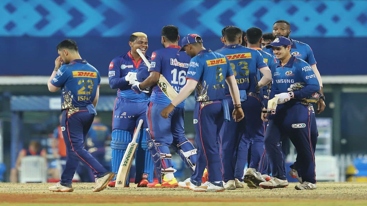 IPL 2021 Snapshots | DC Vs MI: Amit Mishra's 4 Wickets ...