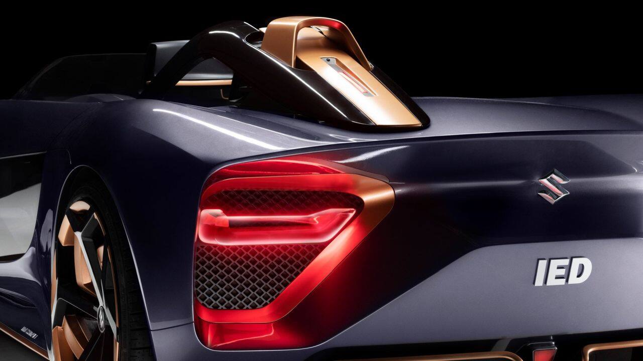 It also gets a windscreen and a handlebar-style yoke instead of a steering wheel, just like a motorcycle. (Image Source: Suzuki)