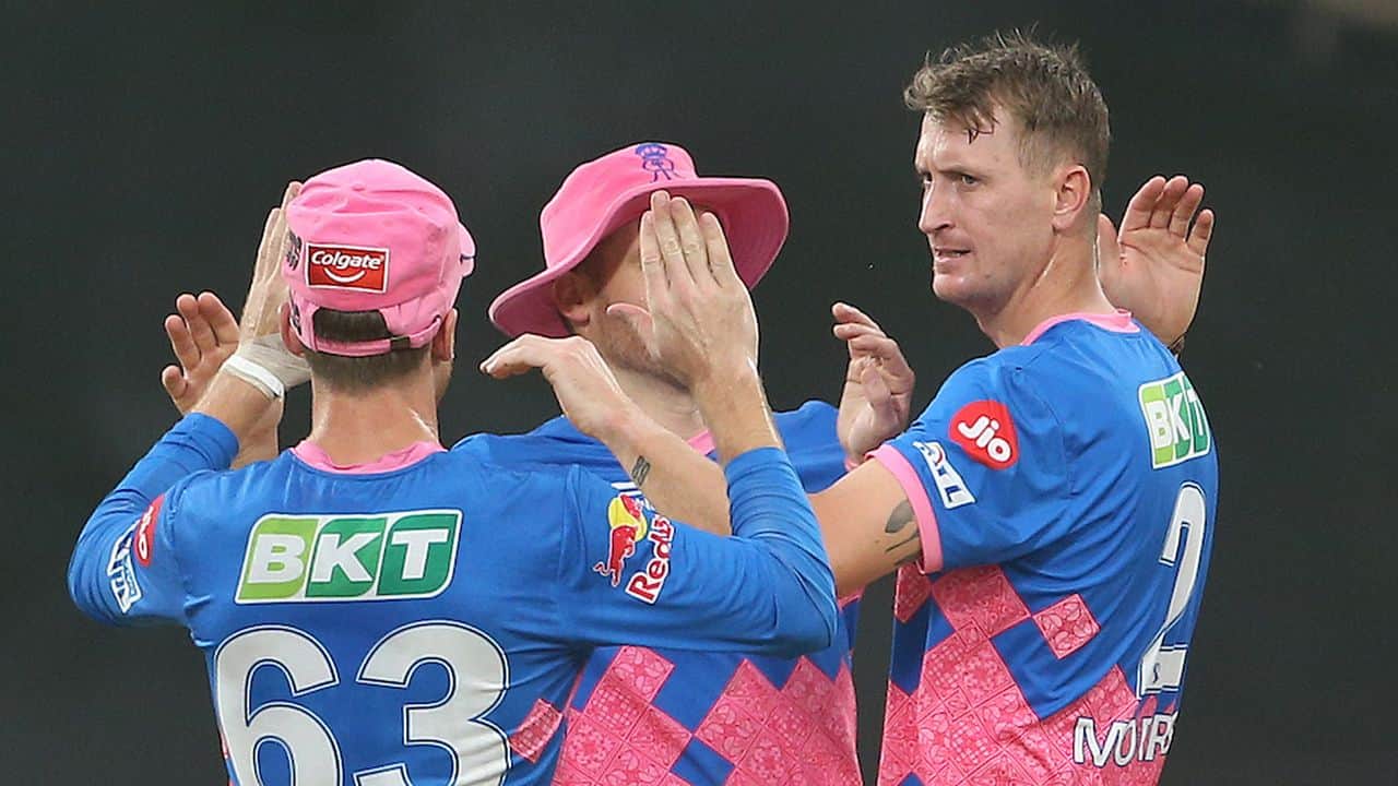 Chris Morris took 2 wickets of Chris Morris and Suryakumar Yadav. (Image: Twitter/IPL, BCCI)