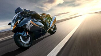 The Suzuki Hayabusa sports a number of changes, both technologically as well as aesthetically