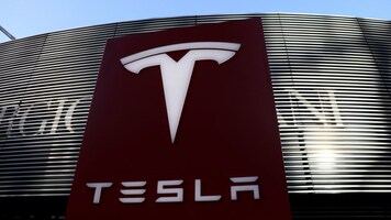 A life and death question for regulators: Is Tesla's Autopilot safe?