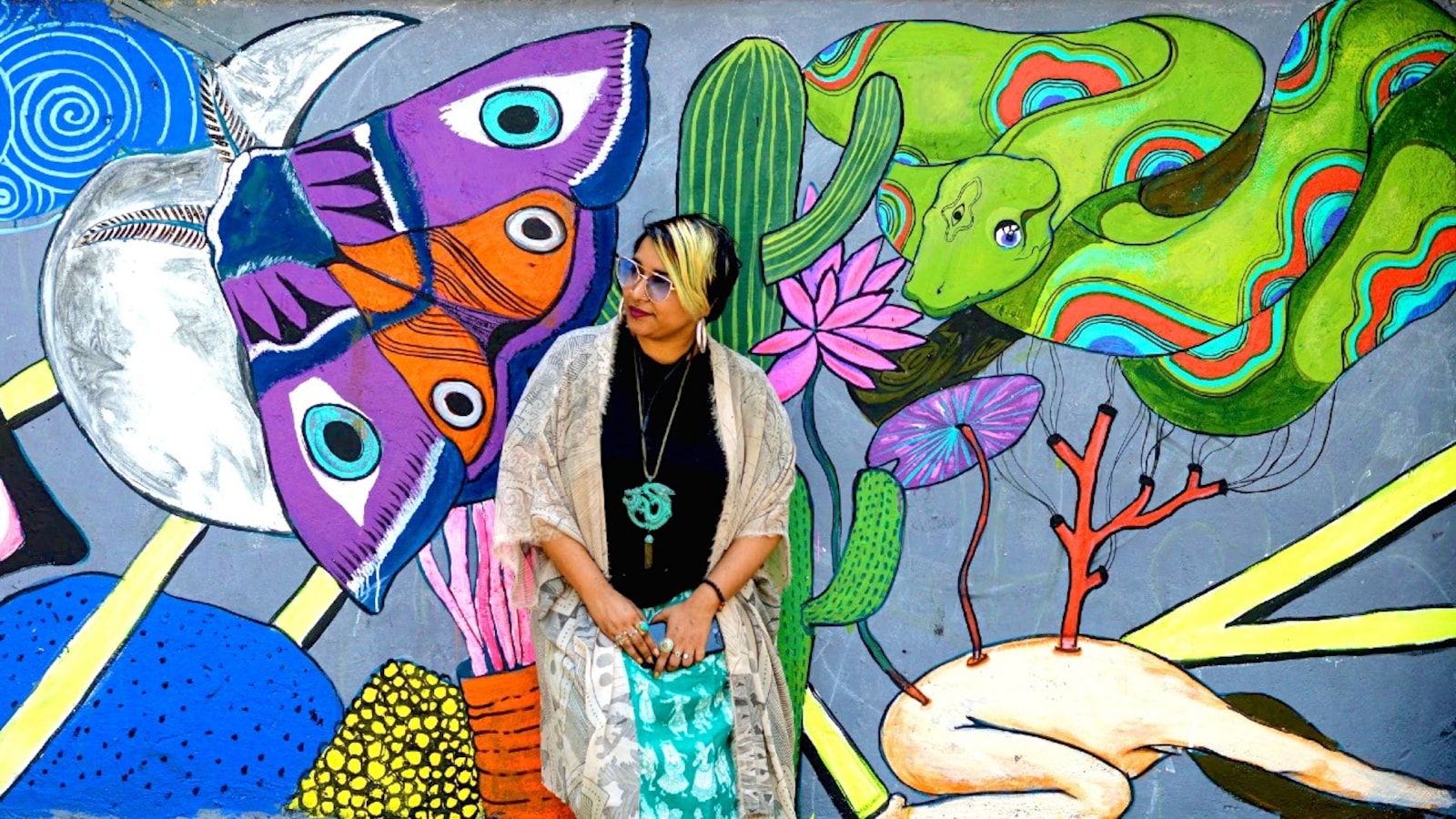 A wall artist who uses art as a healing tool