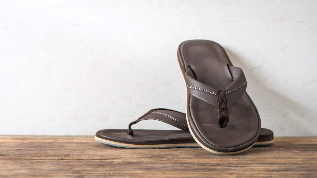 Buy Casual slippers for men PLM 605 - Sandals for Men | Relaxo