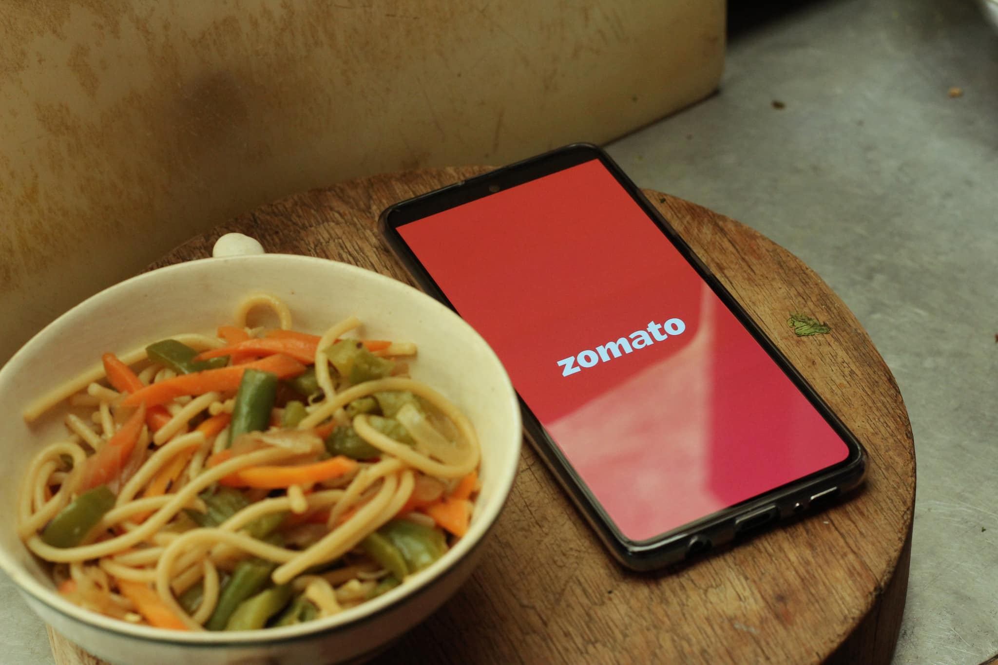 Zomato cracks the whip on cloud kitchens running multiple brands