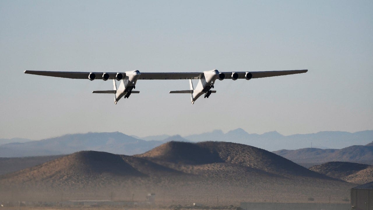 World'S Largest Aeroplane By Stratolaunch Completes Second Test Flight