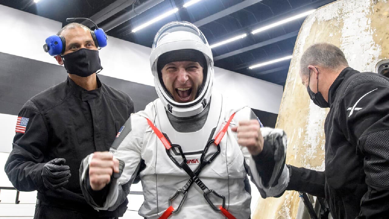 The 167-day mission was the longest for a crew capsule launching from the U.S. The previous record of 84 days was set by NASA’s final Skylab station astronauts in 1974. Undocking at night on May 1 left seven people at the space station, four of whom arrived a week ago via SpaceX. NASA astronaut Mike Hopkins is helped out of the SpaceX Crew Dragon Resilience spacecraft onboard the SpaceX GO Navigator recovery ship. (Image: AP) The 167-day mission was the longest for a crew capsule launching from the U.S. The previous record of 84 days was set by NASA’s final Skylab station astronauts in 1974. Undocking at night on May 1 left seven people at the space station, four of whom arrived a week ago via SpaceX. NASA astronaut Mike Hopkins is helped out of the SpaceX Crew Dragon Resilience spacecraft onboard the SpaceX GO Navigator recovery ship. (Image: AP)