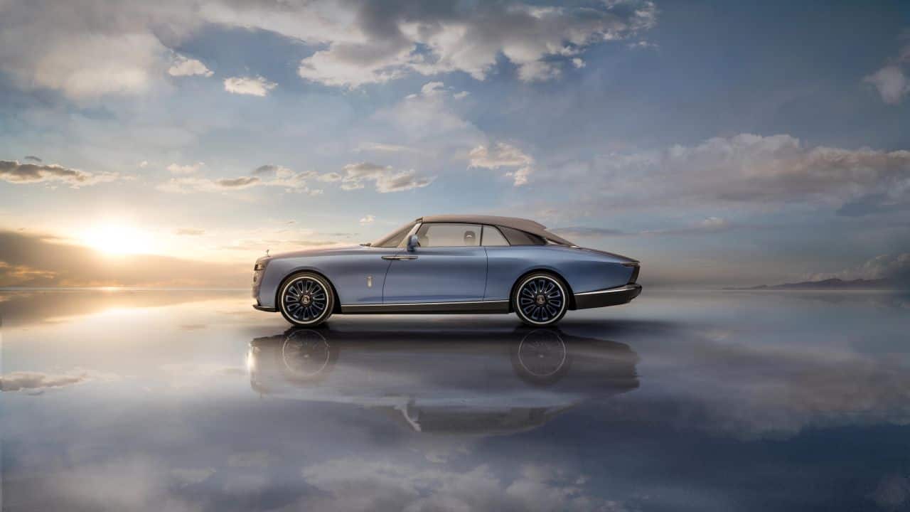 The reason the car is called the Boat Tail should ideally be very clear. You see this theme from the side starting the butch portion up front and gentle slopes leading to the rear end of the car. (Image source: Rolls Royce)