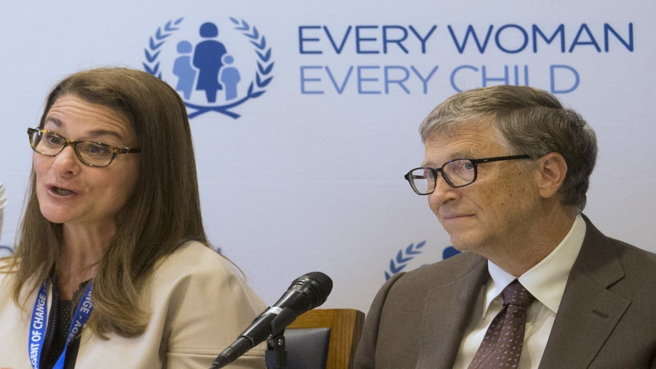 American business magnate Bill Gates (R) and wife Melinda Gates attend a news conference by United Nations's movement "Every Woman, Every Child" in Manhattan, New York September 24, 2015. Launched by UN Secretary-General Ban Ki-moon during the United Nations Millennium Development Goals Summit in September 2010, Every Woman Every Child is a global movement that mobilizes and intensifies international and national action by governments, multilaterals, the private sector and civil society to address the major health challenges facing women and children around the world, the United Nations stated on its website. (Image: Reuters)