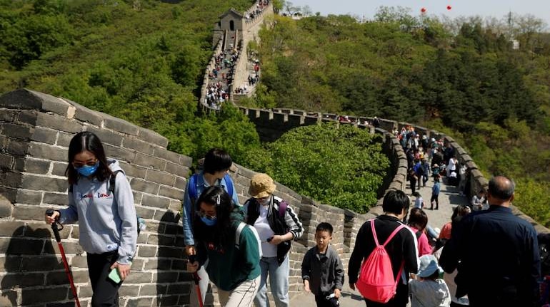 China's population grows to 1.41 billion: Census data