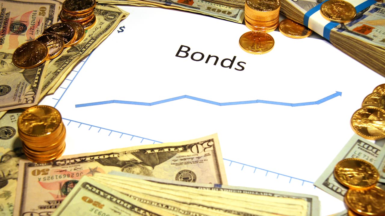 Here are the best ways to invest in gold this Akshaya Tritiya