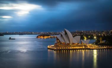 Australia: The Investors and Entrepreneur visa allows you to own and manage a business in Australia, conduct business and investment activity in Australia or undertake an entrepreneurial activity in Australia. The program offers three types of visas, including: two types of Business Innovation and Investment visas, and a Business Talent visa. Each one of them requires a different size of capital, proof of knowledge of English and a business plan. The fee is AUD 6,085 and can stay up to 5 years.  