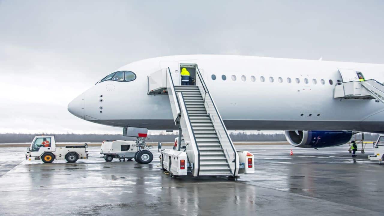 Here’s how the government can make airfares cheaper