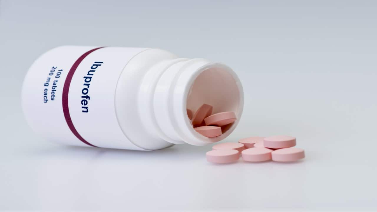 New study shows everyday painkillers like Ibuprofen may be fuelling global health threat New study shows everyday painkillers like Ibuprofen may be fuelling global health threat