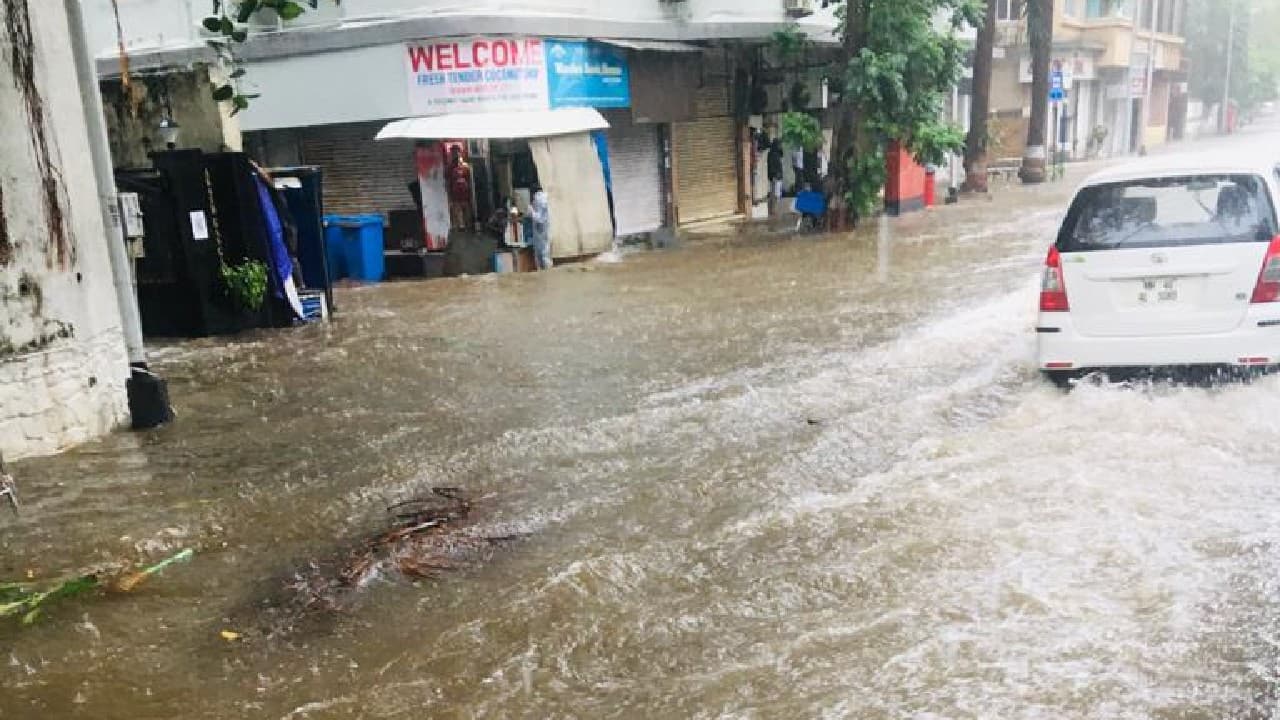 NDRF deploys 7 teams in Maharashtra in wake of heavy rains NDRF deploys 7 teams in Maharashtra in wake of heavy rains