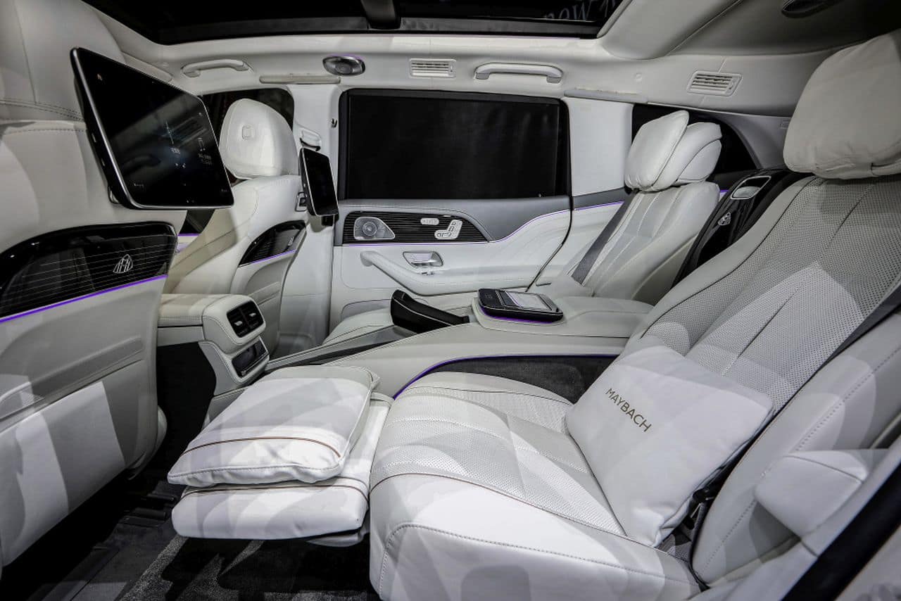 The 4-seater variant gets aan optional refrigerator for storing your favourite champagne bottles