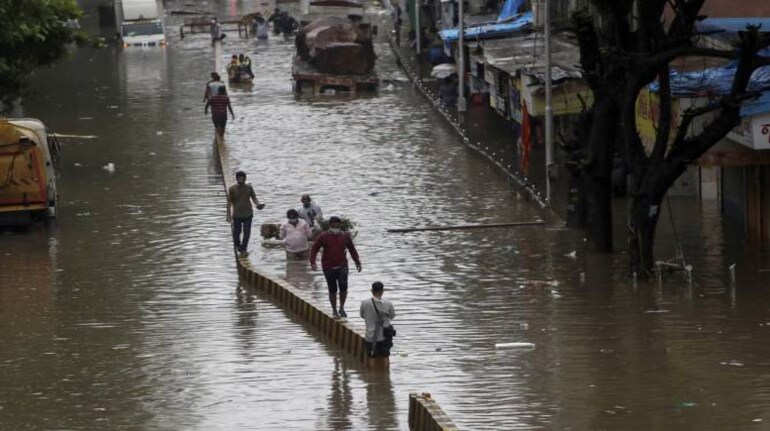 Monsoon update on August 9: Western India witnesses moderate to heavy ...