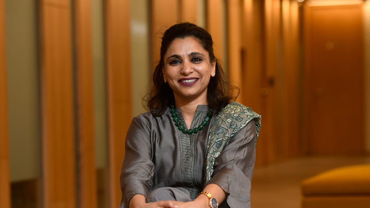 FIIs seems to be creating short positions via options near resistance levels: Anu Jain of IIFL Wealth