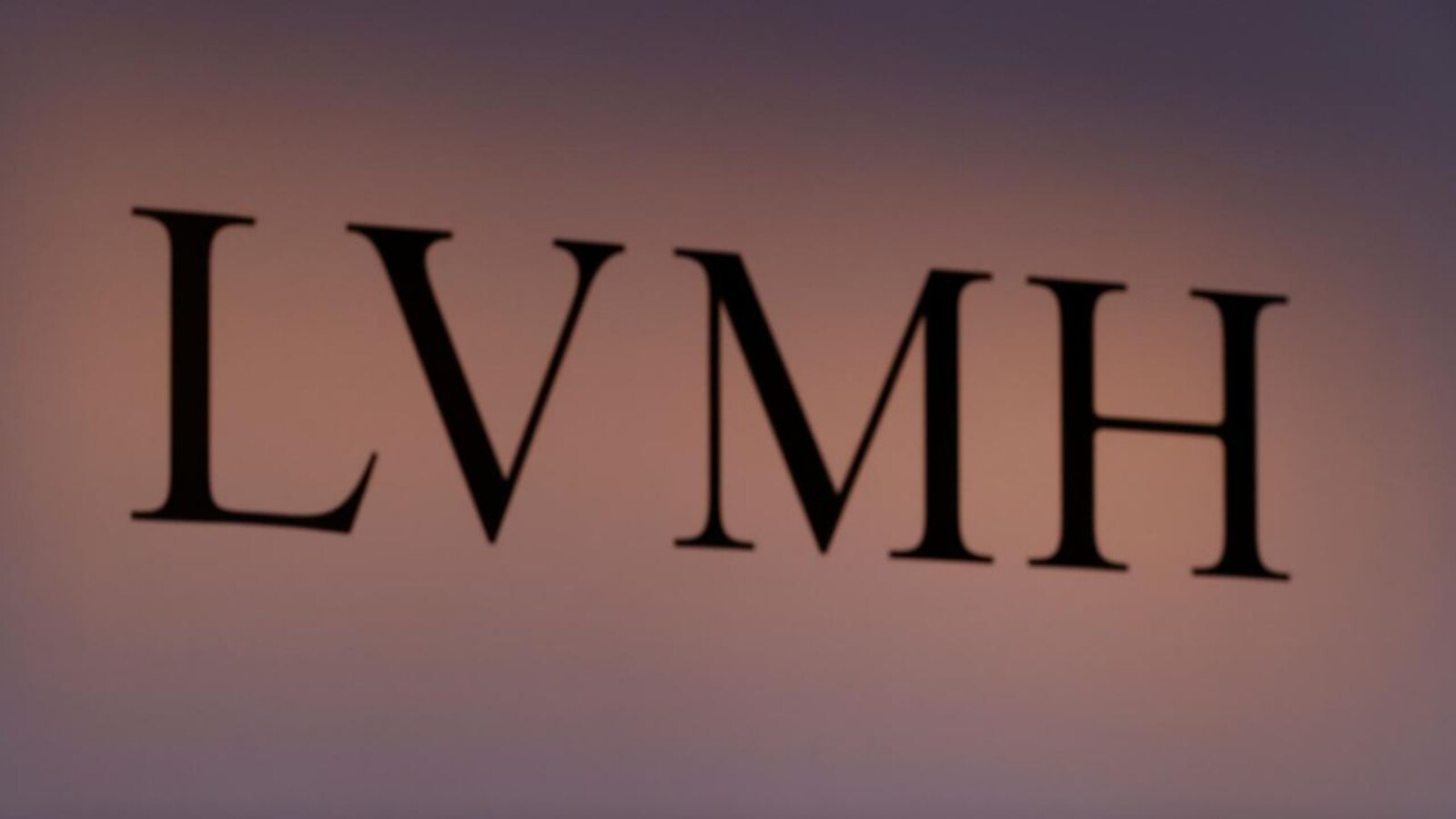 Luxury group LVMH beats expectations despite China drag on sales