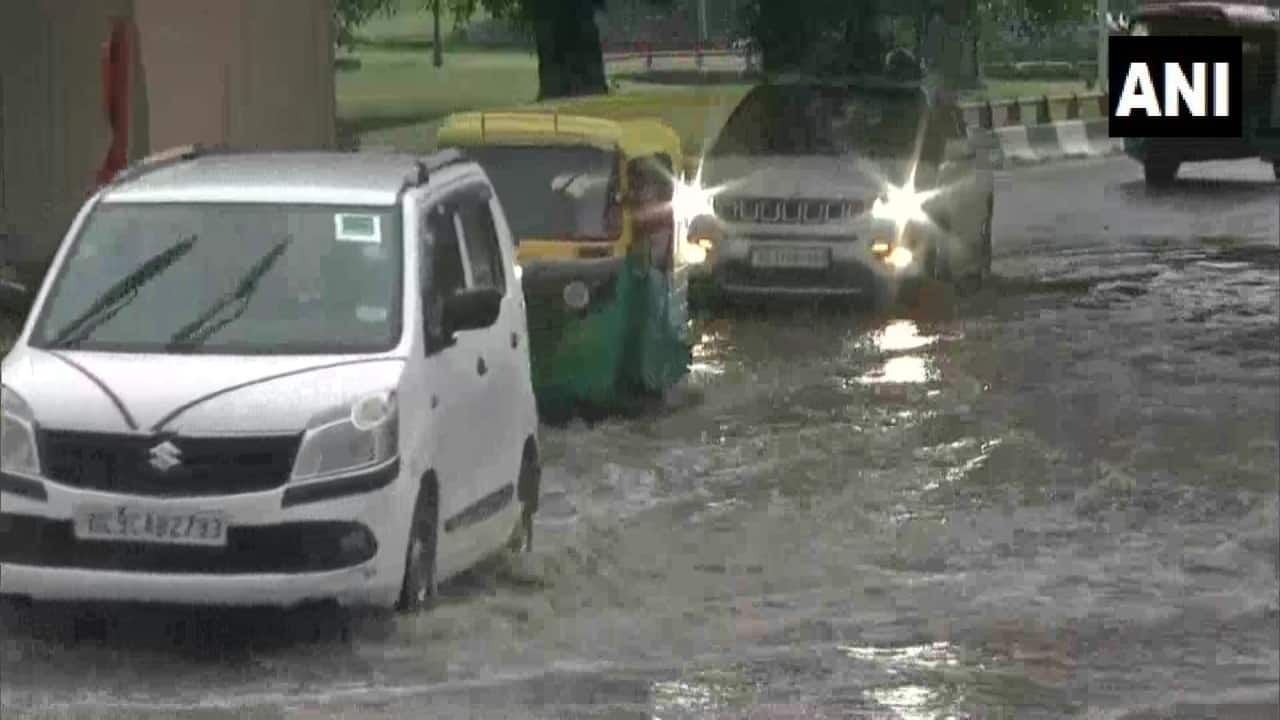 The IMD had earlier said monsoon would hit Delhi on June 15, which would have been 12 days early, but the wind system entered a &quot;break&quot; phase. (Image: ANI)