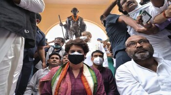 Priyanka Gandhi Vadra staged a silent protest before a Mahatma Gandhi statue in GPO Park in the state capital against the Yogi Adityanath-led BJP government of Uttar Pradesh. (File Image)