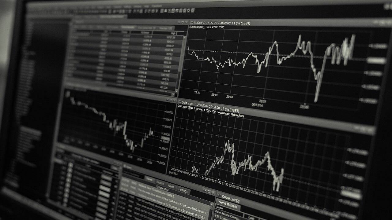 Should you invest in the HDFC NIFTY50 Equal Weight Index Fund's NFO? Should you invest in the HDFC NIFTY50 Equal Weight Index Fund's NFO?