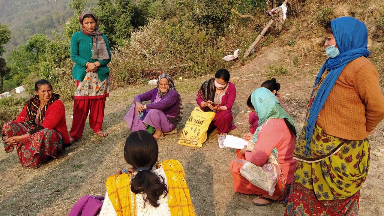 The women of Darmar was able to minimise the damage caused by forest fires in Almora, Uttarakhand.